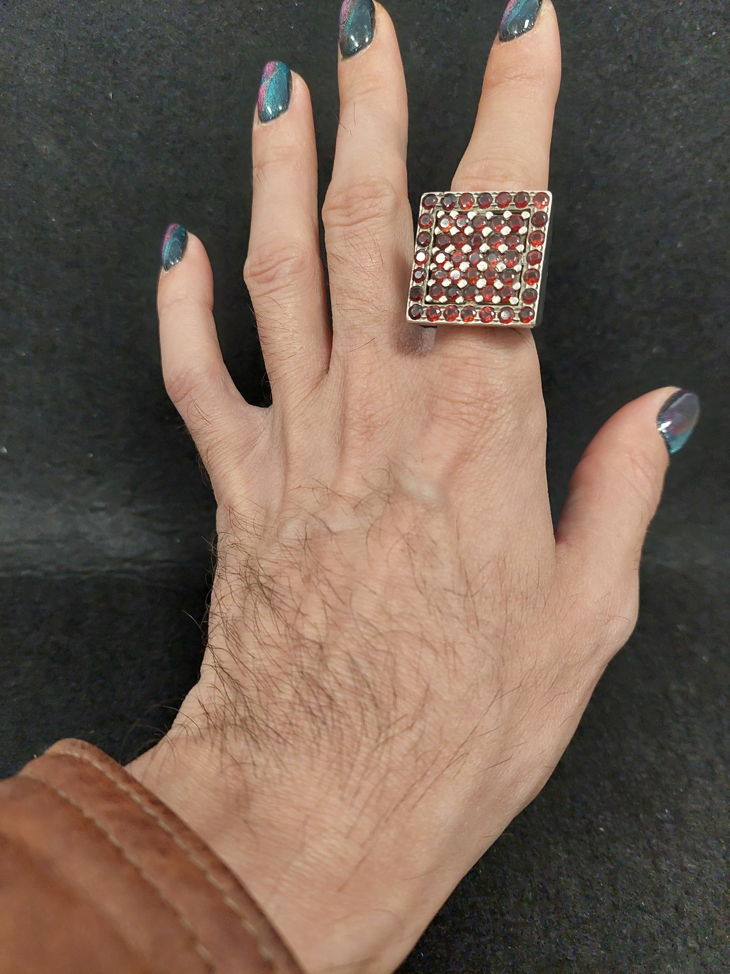 Anello Granati