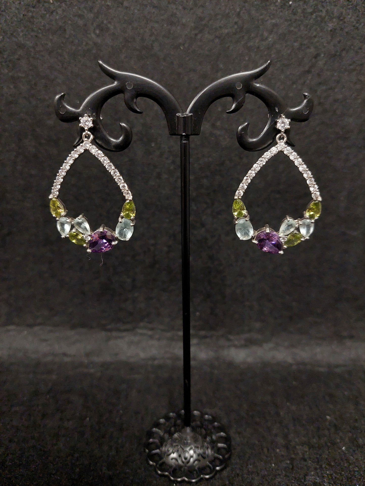 Orecchini A Goccia Con Pietre Miste