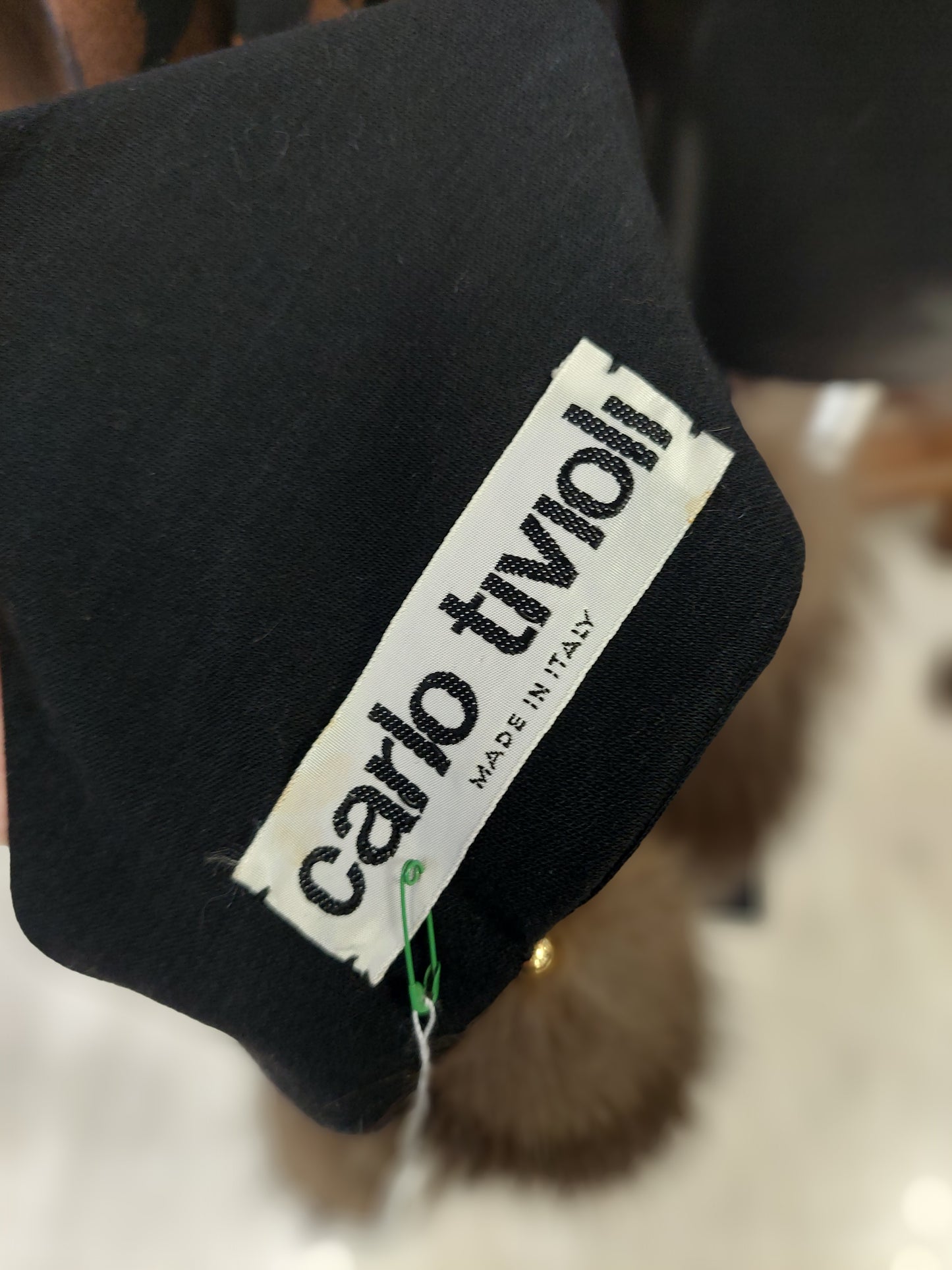 Mantella Carlo Tivioli