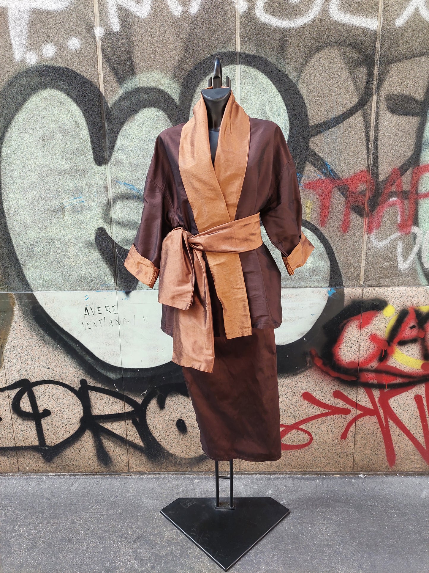 Completo Seta Bronzo