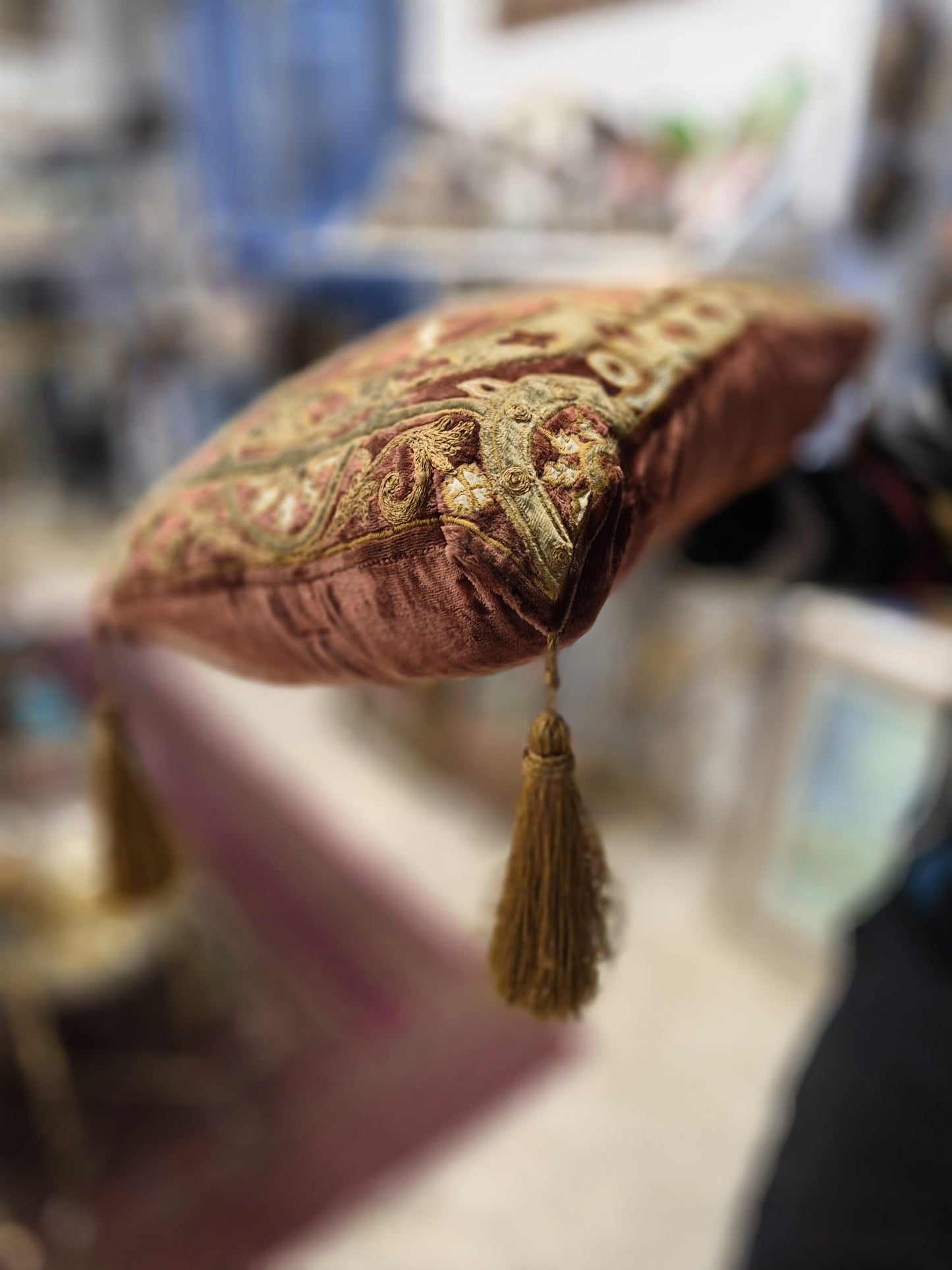 Cuscino Rettangolare Con Nappine