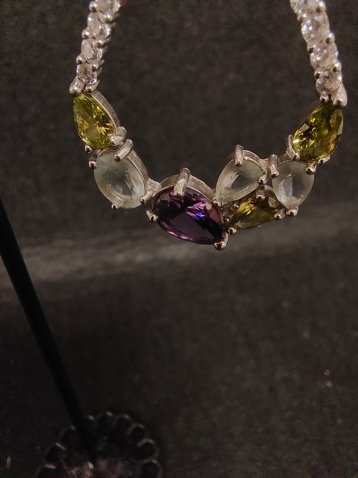 Orecchini A Goccia Con Pietre Miste