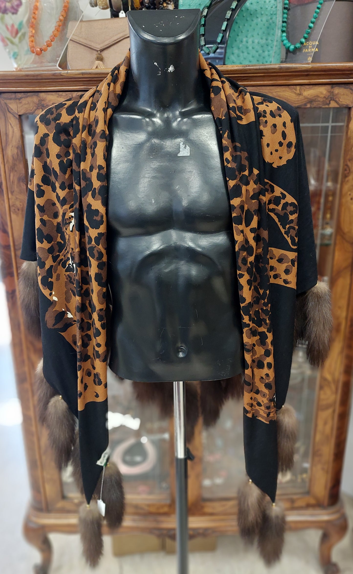 Mantella Carlo Tivioli